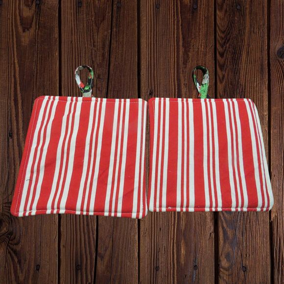 Handmade Potholder, Set of 2, Reversible Christmas Kittens Red and White Stripes - Picture 3 of 5